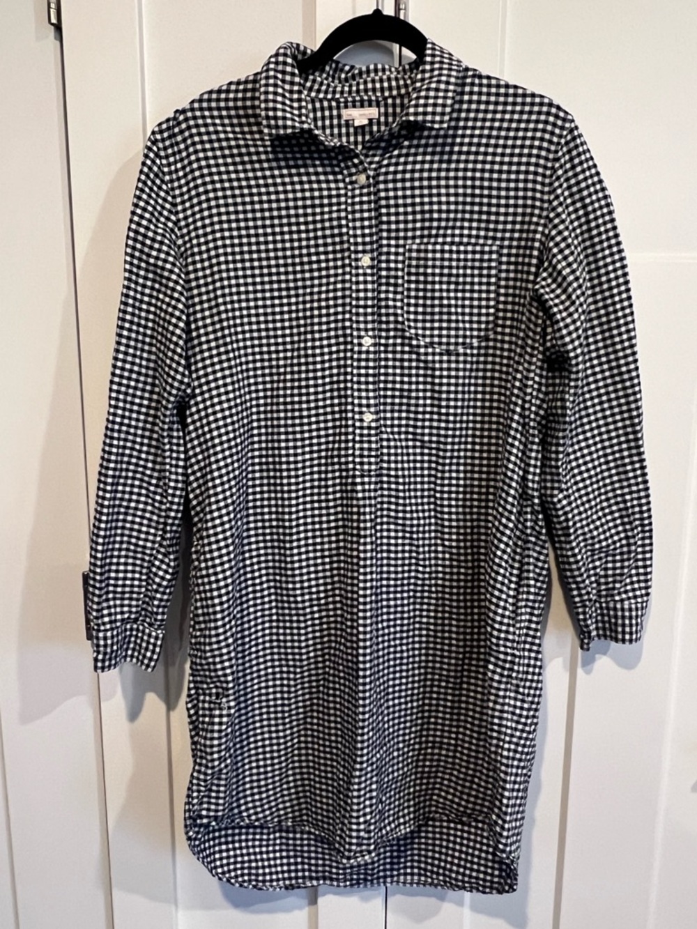 GAP Black and White Gingham Button-Down dress woman’s xl
